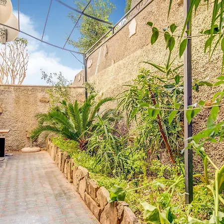 Delightful In With Garden *